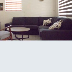 Woning te huur Aruba woonkamer2 300x300 - Woning-te-huur-Aruba_woonkamer2