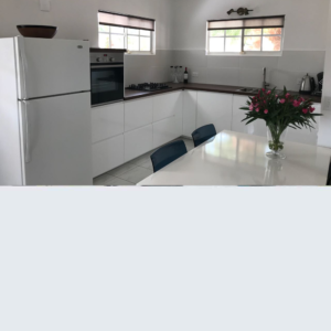 Vakantiewoning Aruba keuken nieuw 300x300 - Vakantiewoning-Aruba-keuken-nieuw